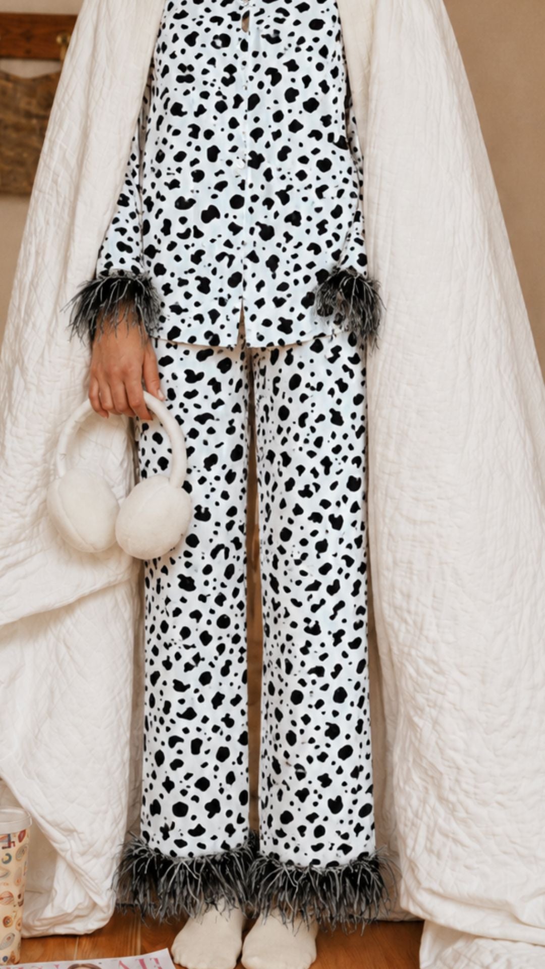 Dalia Dalmaçya Desen Devekuşu Tüylü Pamuklu Pijama Set